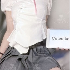 大学生宿舍挑战《绮珂珂》不顾室友眼光