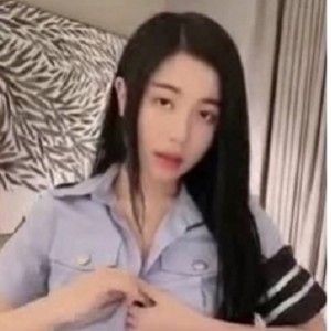 秀人网模特《美七》女神魅惑私拍展示【10P1V/308m度盘】