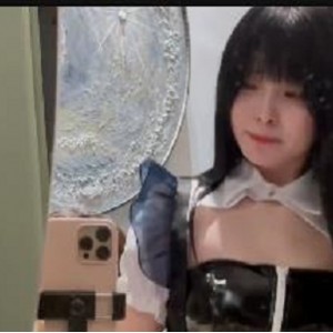 2024年9月-47万粉丝优质网红-洛宝-luobao1221[32V-2.7G]