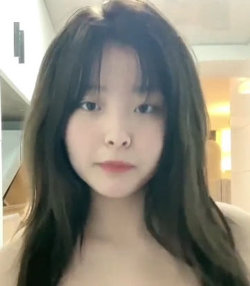 金主定制《洛宝》电梯楼道、停车场展示