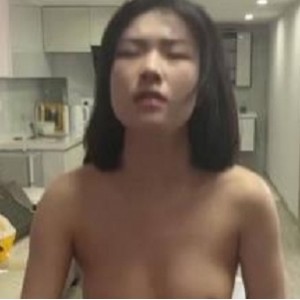 原创-漂亮成熟主妇的私房危机_小哥捡到手机的意外收获