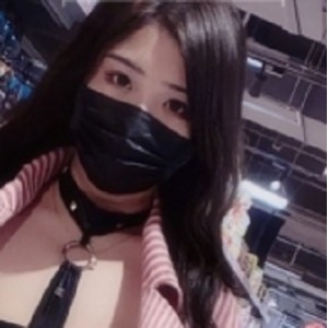 微博高颜值反差《你的荔枝呀》有尺度户外展示视频