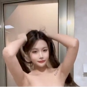 小屁mimi VIP福利 889m 补