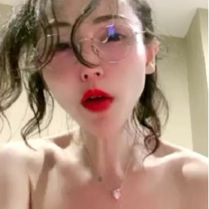 优质御姐《水big悦》三小时暴力自娱自乐表演