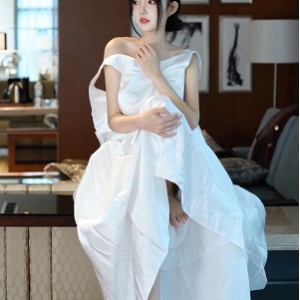 魔幻妖精『抖叔』+顶级女神『希威社』[28四人游 1V 862M 百度盘]