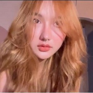 优质女神-完美身材男友C的神魂颠倒【2V1.4G】