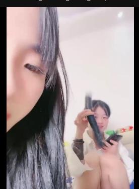 几个年轻嫩妹子直播LJ-某处互C无保护进入+[3V-5G]
