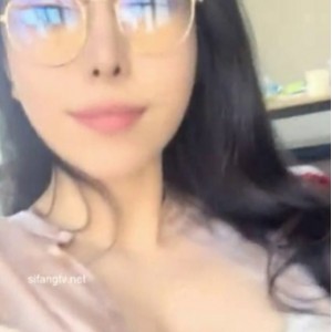 风韵 眼镜姐姐 22v9.2g