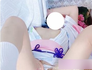 奇妙独家：某推小妹妹小蔡头最新雷姆浴室