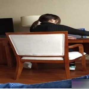 天津大学生沈佳惠与胡子哥的作品一部