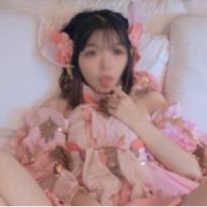 露脸COSER_优质反差婊小余【秀萝套图】