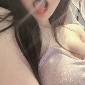 推特momo作品两部