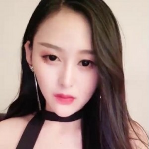 超级有气质的3少妇开放直播勾引【36V13GB】百度云资源