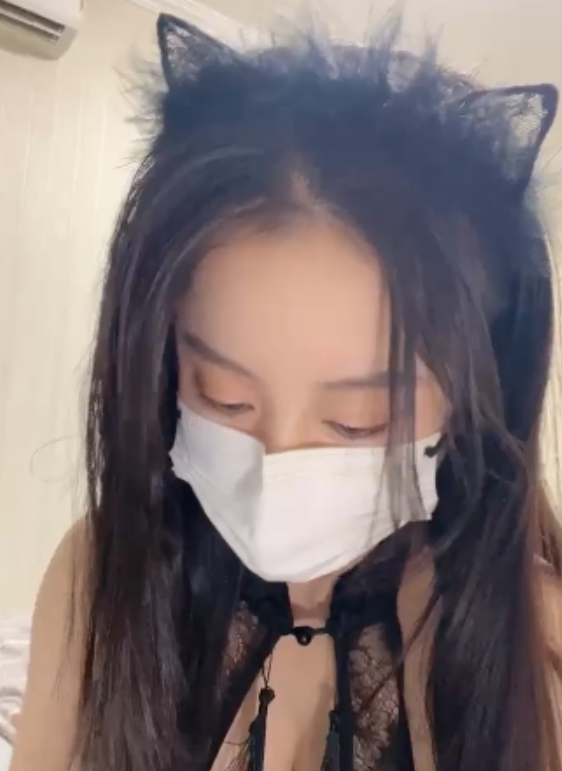 [自行打包]+顶级漂亮馒头女神【00后小姐姐】柔软酥球闷骚感觉+[3v+4.4g][百度盘]