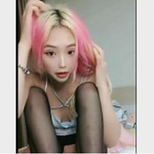 美女 上官宝贝全部合集  [27V8.5G]