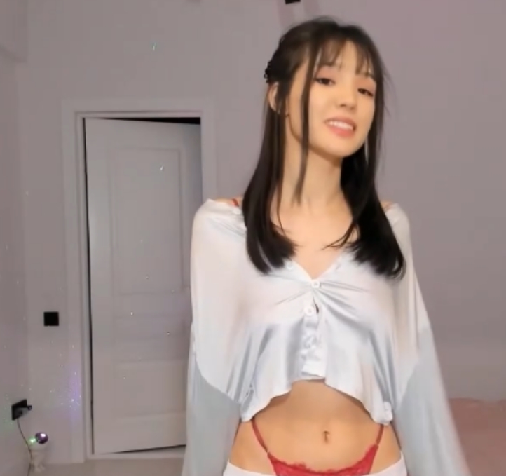 aisneon全网独发+源码臻藏精编独享版：百度盘独家发布，5个版本总大小10.71G，观影不一样