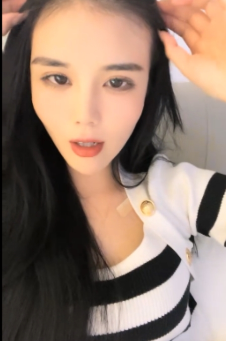 精选尤物女神新人小美,按摩按摩约会互动,蜜桃美臀后推车玩弄,冲刺猛怼内释,1V+768MB视频精彩纷呈