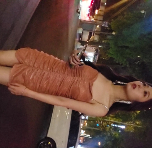 惊艳美腿视频：玲玲超短连衣裙高跟秀3V/6.16G/百度云