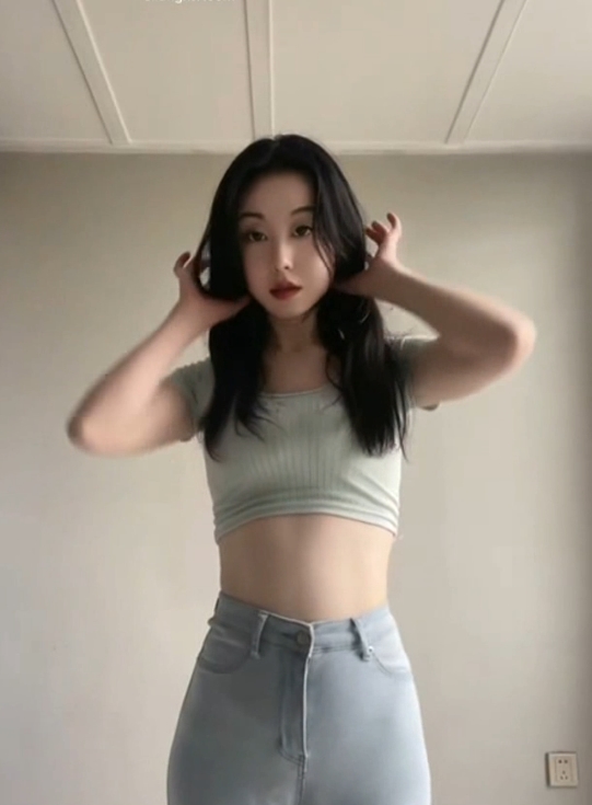 六金热舞定制合集：141v16.5g，新增新春30v视频，百度ED2K热议