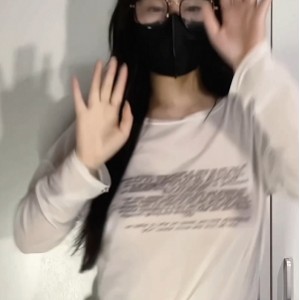 热舞福利姬无刺榴莲变装热舞合集，10个视频1.15G，永久有效链接