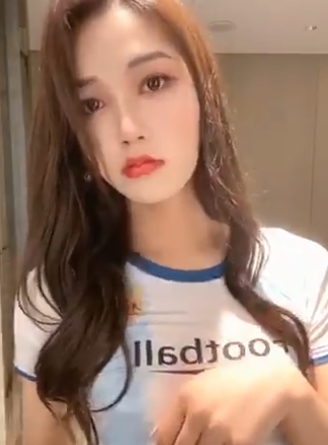 312v高颜值露脸合集：18.4G片段、图片，男粉厌恶高兴，性别粉丝喜爱！