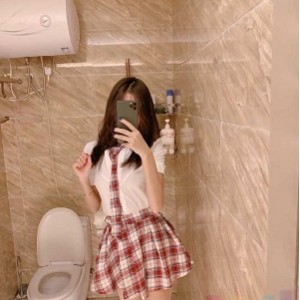 草莓味软糖模特身材COS风格作品，胜仔直播间私人定制作品大长腿马尾辫