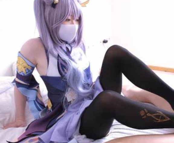 超级网络美少女柚子猫私密泄露1集，293m绝版作品