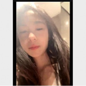 YIRs高颜值娜子直播作品，粉丝约会水疗观看