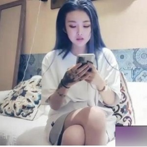 高颜值蓝发妹子的约拍作品