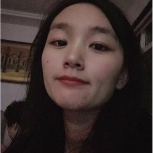 独家私拍反差妹子打粑粑环节，美女情侣素颜拍摄，身材棒棒糖般诱人但娱乐圈这个大染缸确实怪象横生，私拍美女竟然还能打粑粑，让人啼笑皆非。不过，这些反差妹子们的拍摄作