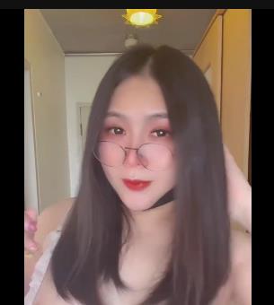 bang快乐生活C他专属巨胖臀人造边缘推特温馨提示光头仔小鲜肉视频大小6.7G