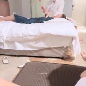 露脸自拍L帽老公男师傅三人游按摩冲刺视频，惊险感觉！