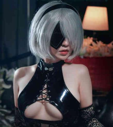 高颜值御姐半半子资源合集：4.6G视频惊艳绅士