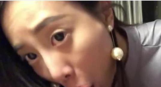 香港太子爷私拍嫩模资源4奇怪姿势MB露脸