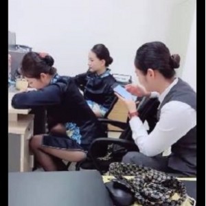 房地产经理勾D女同事作者自拍1V-729M聊天记录韵味人Q约人小姐姐房费省电子烟