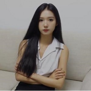 知名模特灵灵高清无水印视频1V-920M