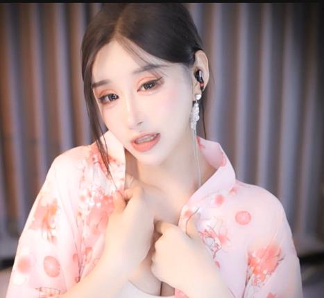 土豪定制剧情：CC小恩雅首秀，时长21分钟