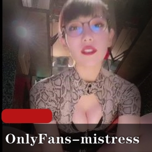 OnlyFans财阀御姐mistress_natsumi手道具F机视频5分钟