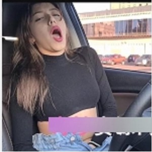 Ruth_le网红的OnlyFans视频展现完美身材，性感诱惑令人着迷