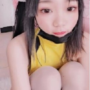 小仙云儿资源合集：妹子卡哇伊活捉一只云云翻白眼出水热舞14.4G