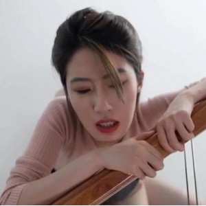 果冻传媒再现某航空空姐副机长故事，颜值抗打耐看！视频细节揭秘！(三段视频)