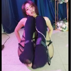 网易CC自拍视频：胡椒调皮捉弄，1V1.6G，25分钟，原视频