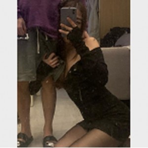 渣男曝光：37套自拍视图，1.4G妹子果照