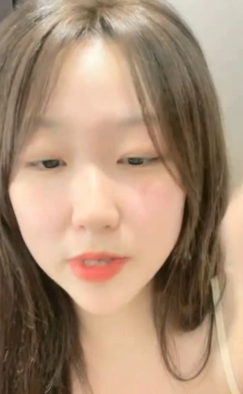 小川：美女沉沦收费大怪兽，百度云2.15G视频放飞自我