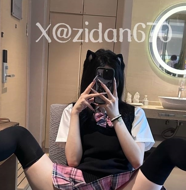 紫蛋:光阴反差女神,16v2.8g视频收藏369,新增6v作品