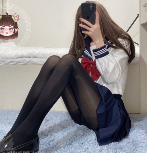 推特美少女仙仙桃：高颜值妹子视频照片精选1.8G