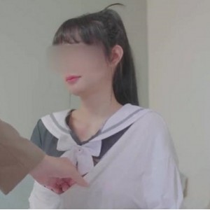 违禁自拍视频，纯情女高中生和老师的群兽群，挑战道德底贤娆梦想不受弄扰