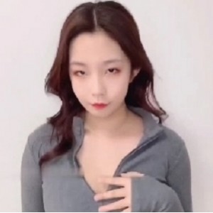 辉夜姬反差小奴多人指教