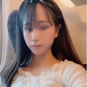 神秘处美女高铁招C1.2G3V度盘