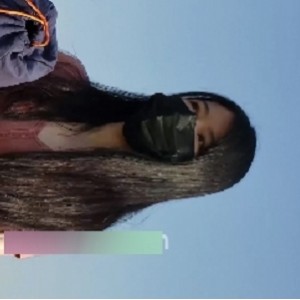 美女视频：吊带连衣裙+高跟鞋，魅力胖臀+长腿，1V百度云下载